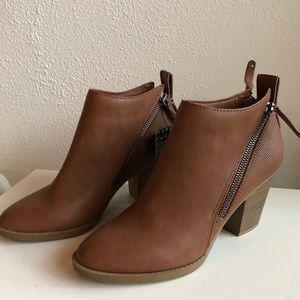 Dolce Vita Booties
